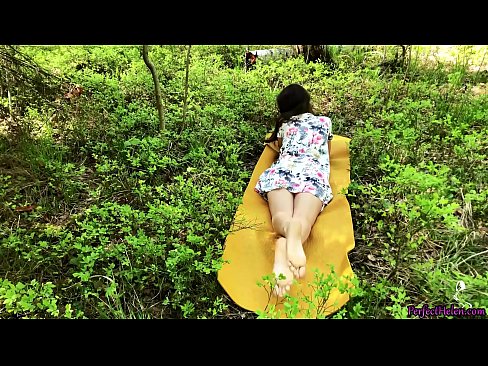 ❤️ Тиндердегі бейтаныс адам менің кискамды мастурбациялайды және орманда құмарланып жүреді ❤️❌ Порно видео бойынша бізде ❌❤
